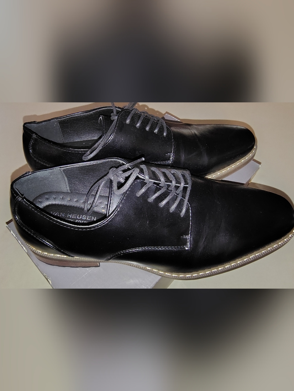 Van Heusen  9 1/2 Wide Men's Garrett Oxford Dress Church Shoe Black Brown